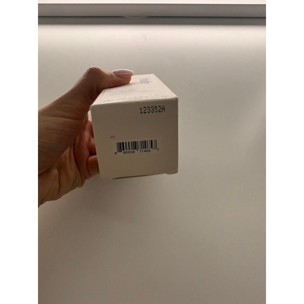 Rhode Glazing Milk Ceramide Facial Essence 140mL / 4.7 oz Skincare - Picture 7 of 9